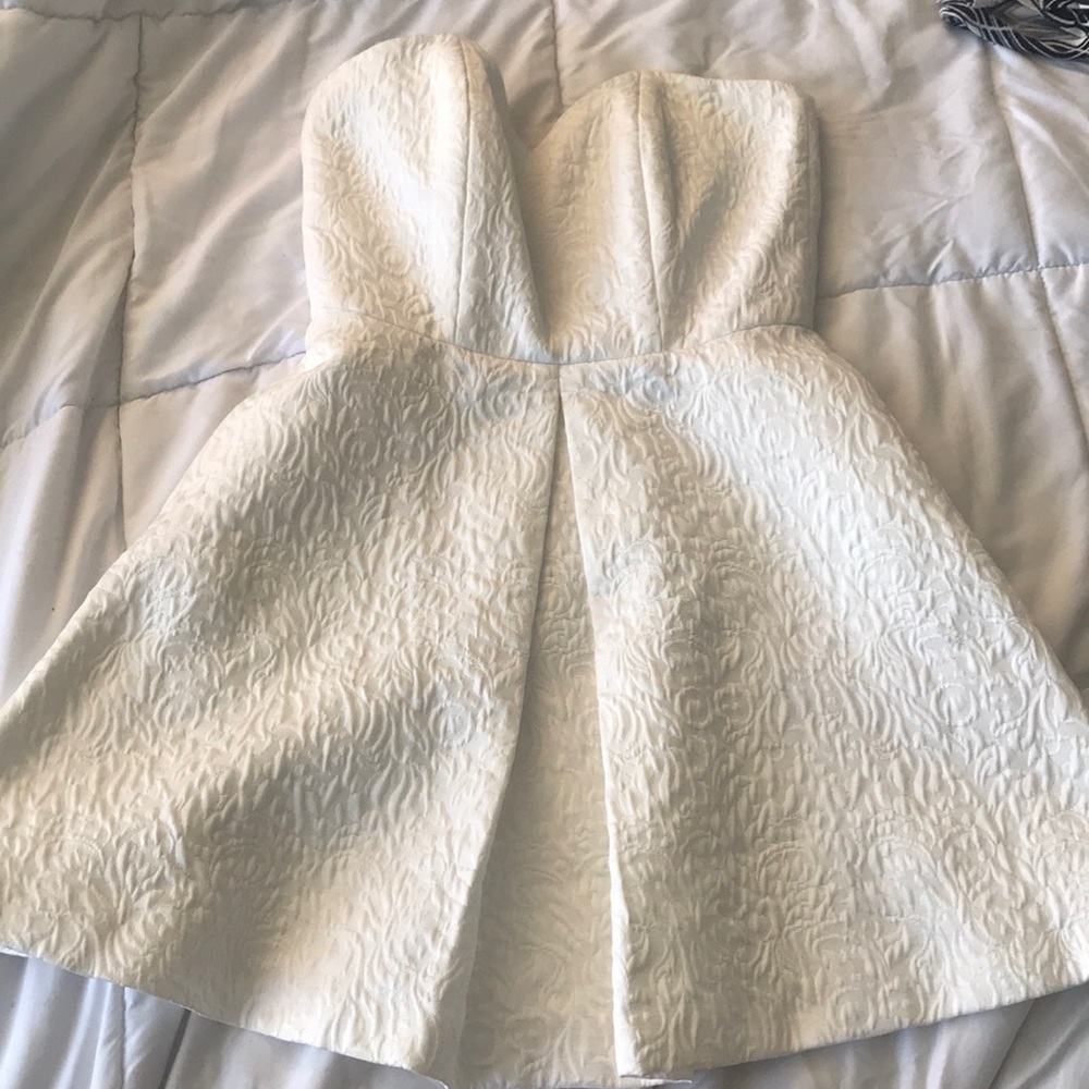 Hunter Dixon by Hunter Bell formal dress